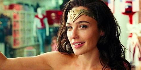 gal gadot nude scene|wonder woman star gal gadot gets naked in Triple 9 